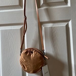 Caraa Round Mini Bag.